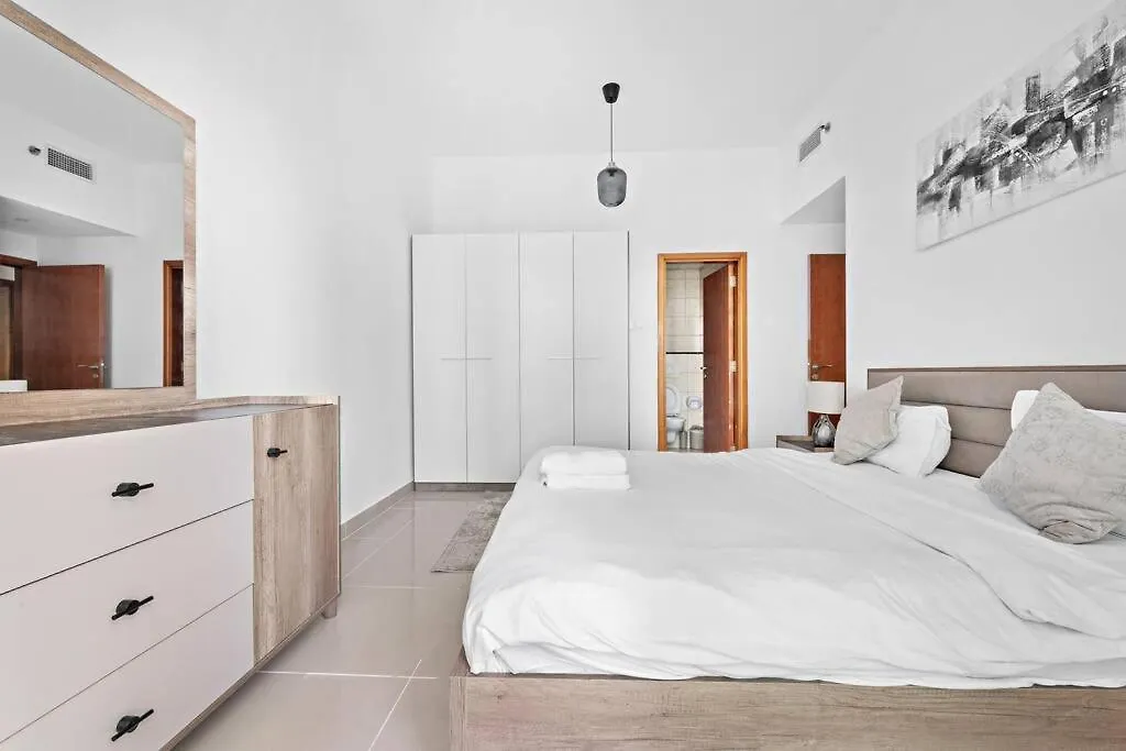 Stonetree - Furnished 1Br Apartment Near Beach In Dubai Marina